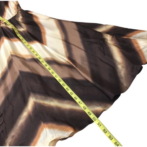 Banana Republic Brown Cream Chevron Striped Halter
Midi Dress Size 2 100% Silk - Picture 7 of 8